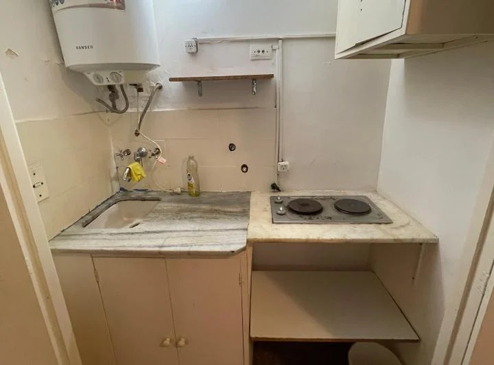 Disponible Ya - French 2849 - Monoambientes $385.000 5
