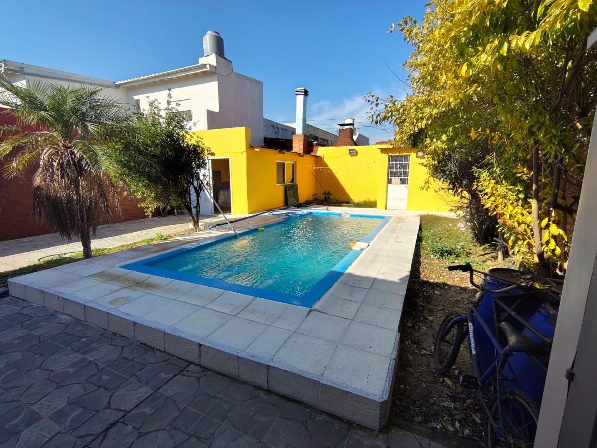 Foto de Chalet Funcional en Excelente Ubicación – 312m² Con Piscina y Quincho, imagen 4