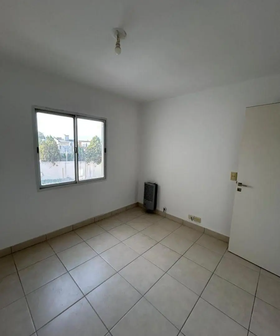 Departamento de 46 m² con 1 Dormitorio y Cochera en alquiler en Puerto Madryn 3