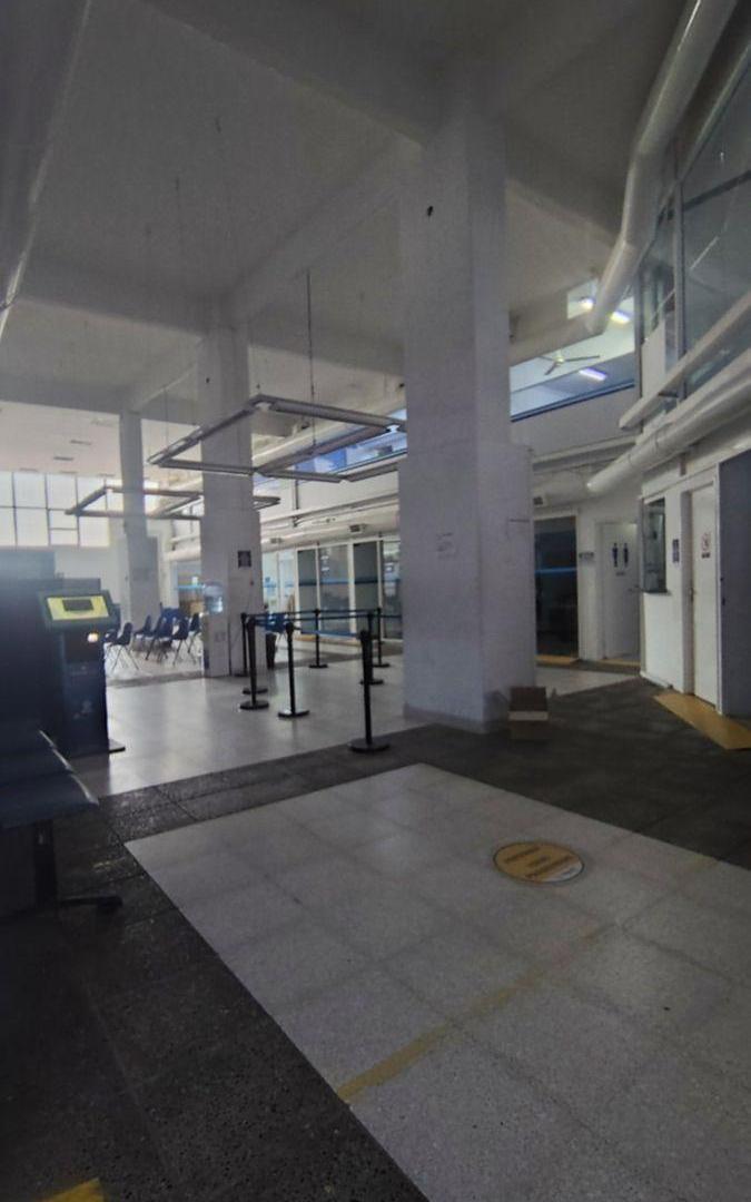Foto de COMPLEJO COMERCIAL/PROFESIONAL EN VENTA · 1.300 M² · MICROCENTRO NEUQUÉN, imagen 4