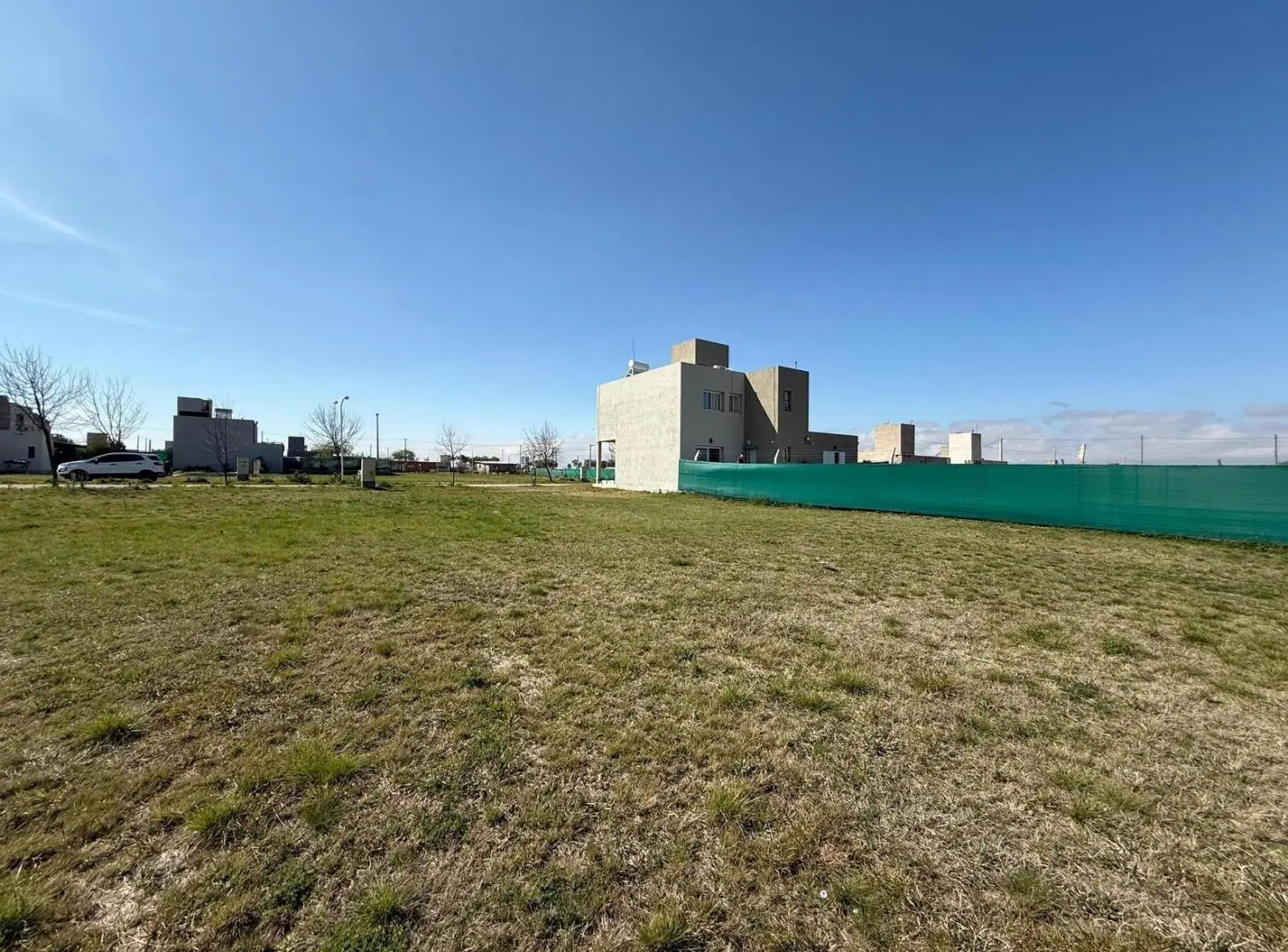 LOTES EN VENTA Listos para construir de 650m2 EN BARRIO CERRADO SAN FRANCISCO - SOBRE E53 5