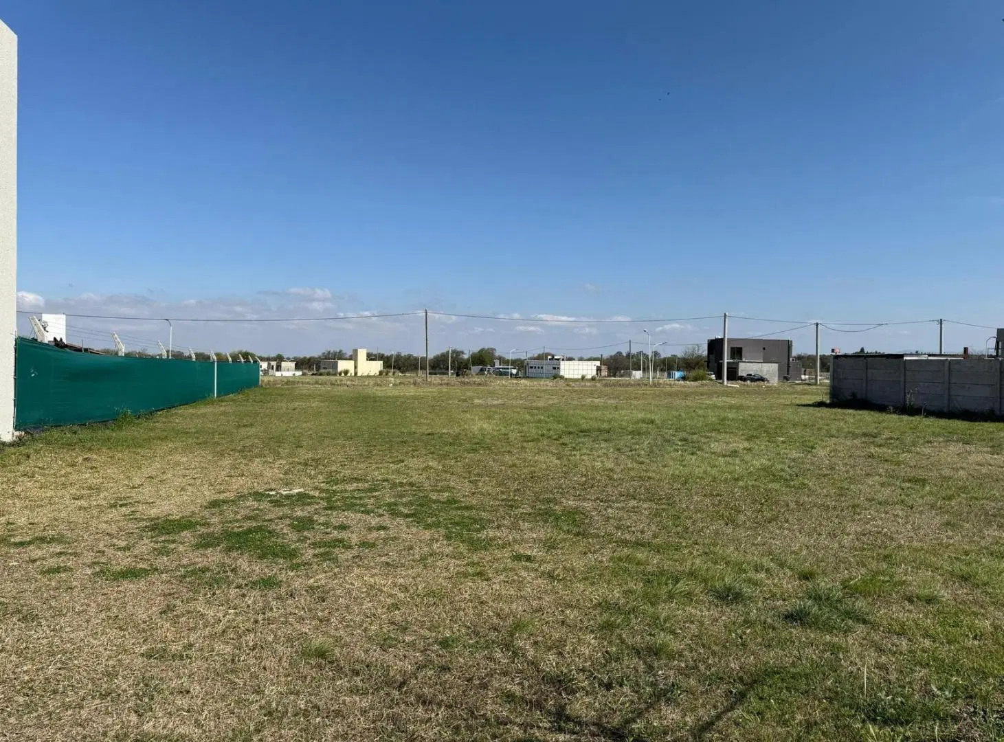 LOTES EN VENTA Listos para construir de 650m2 EN BARRIO CERRADO SAN FRANCISCO - SOBRE E53 2