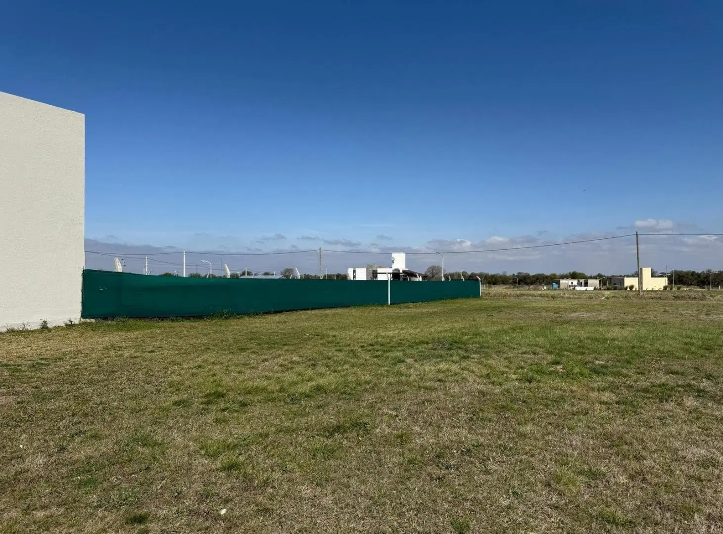LOTES EN VENTA Listos para construir de 650m2 EN BARRIO CERRADO SAN FRANCISCO - SOBRE E53 4