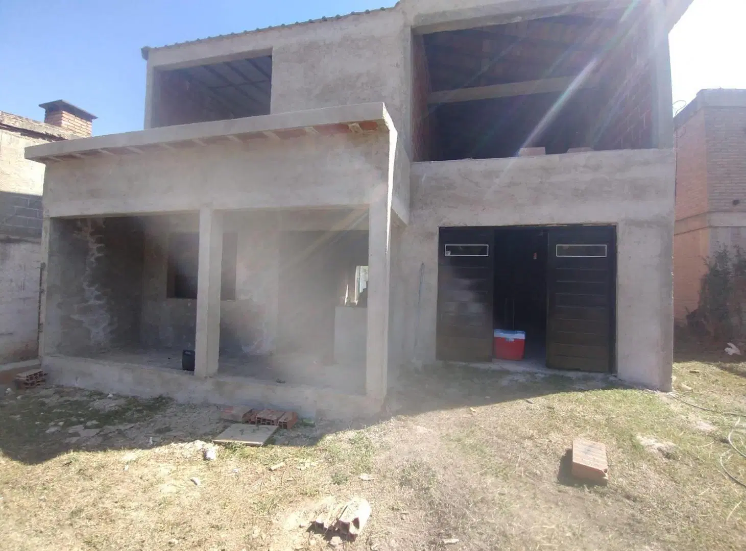 VENTA CASA A TERMINAR RIO CEBALLOS 3