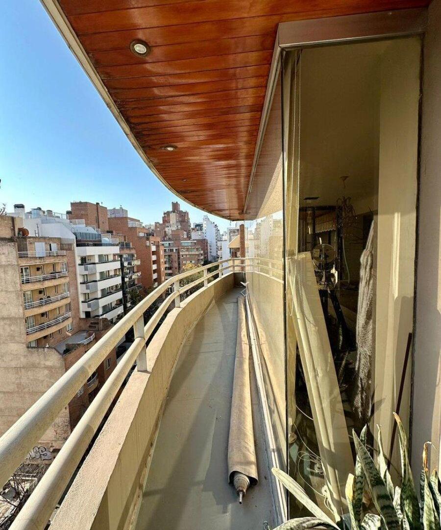 Foto de PISO ENTERO CON DOBLE ALTURA 3 DORM (2 EN SUITE) - 1 BALCON y 2, imagen 1