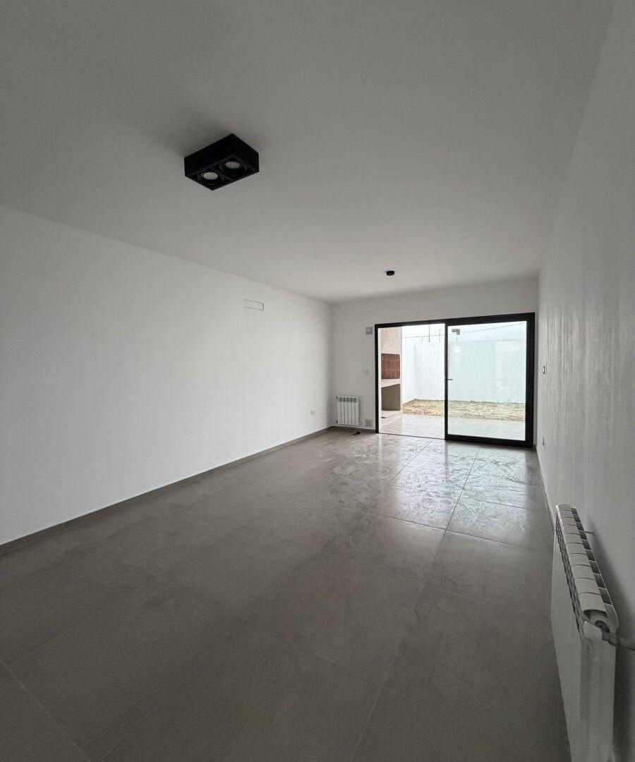 Foto de DUPLEX EN PAMPAS DE MANANTIALES, imagen 2