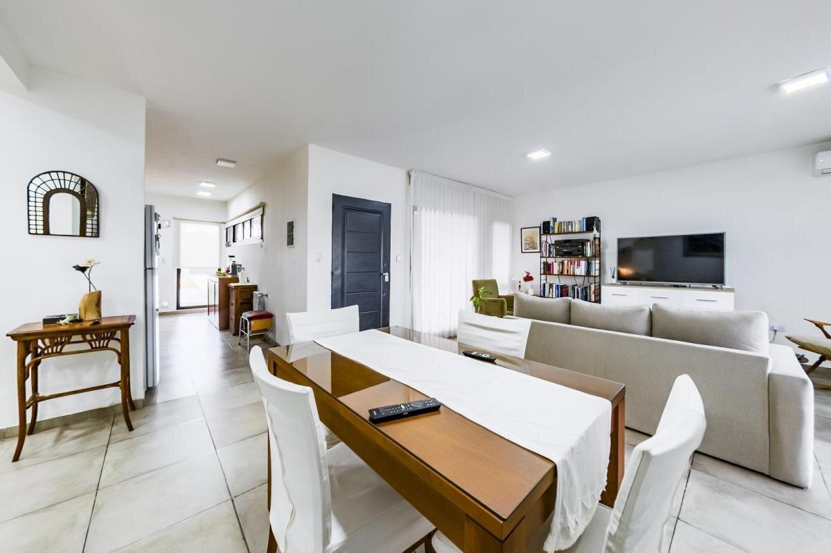 Foto de VENTA CASA 2 DORMITORIOS CON PILETA EN DOCTA ETAPA 2, imagen 3