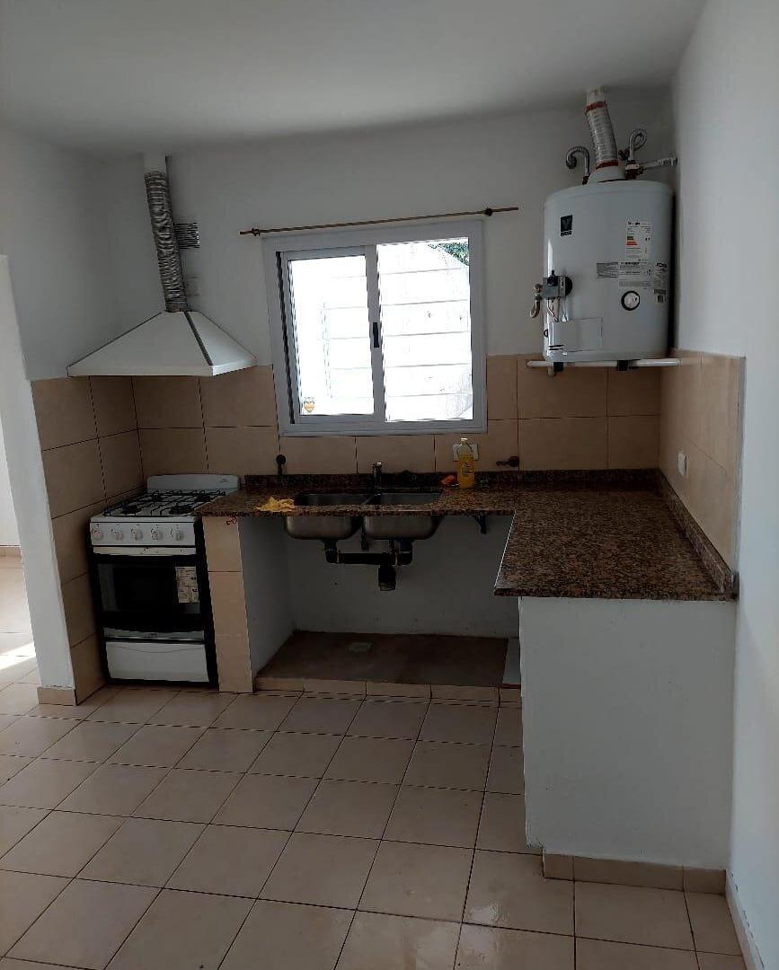 Foto de VENTA CASA 3 DORMITORIOS APTO CREDITO, imagen 2