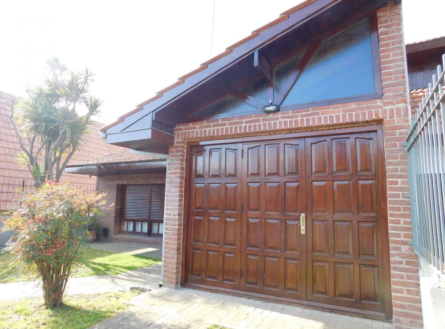 Foto de Casa en Barrio Los Pinares., imagen 2