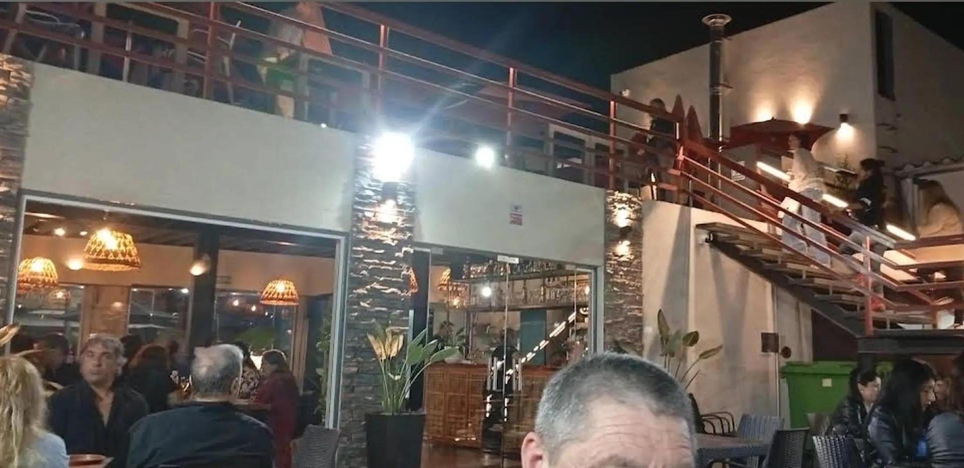 Foto de Ideal cafetería/pastelería, se escuchan otros, imagen 3