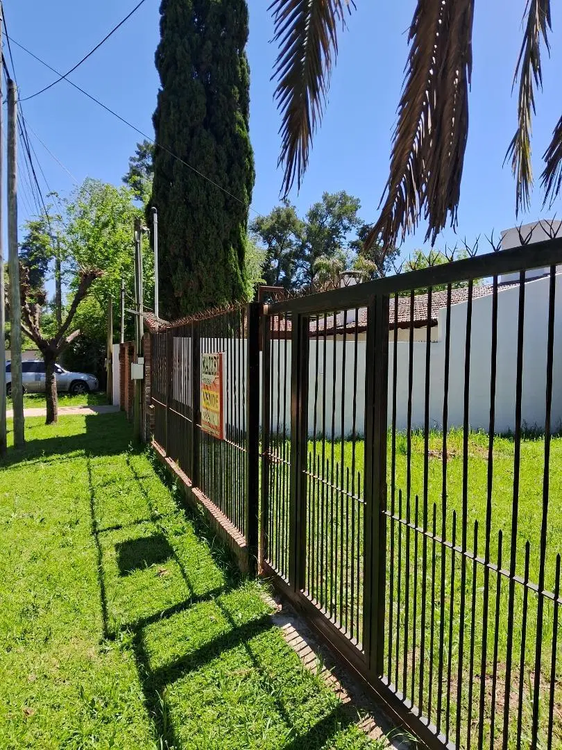 Terreno con mejoras en Del Viso 8