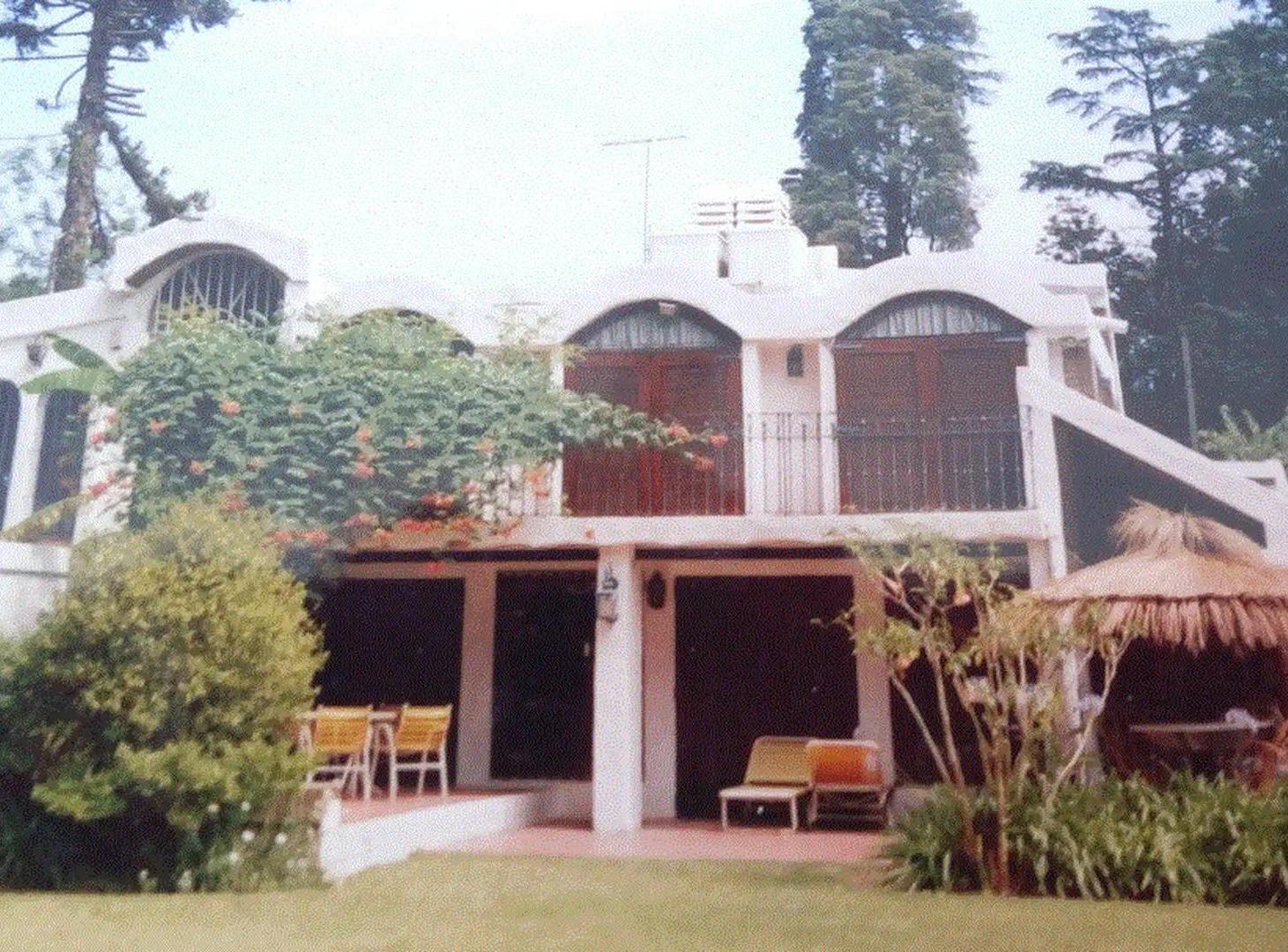Casa en venta Pilar 6 ambientes