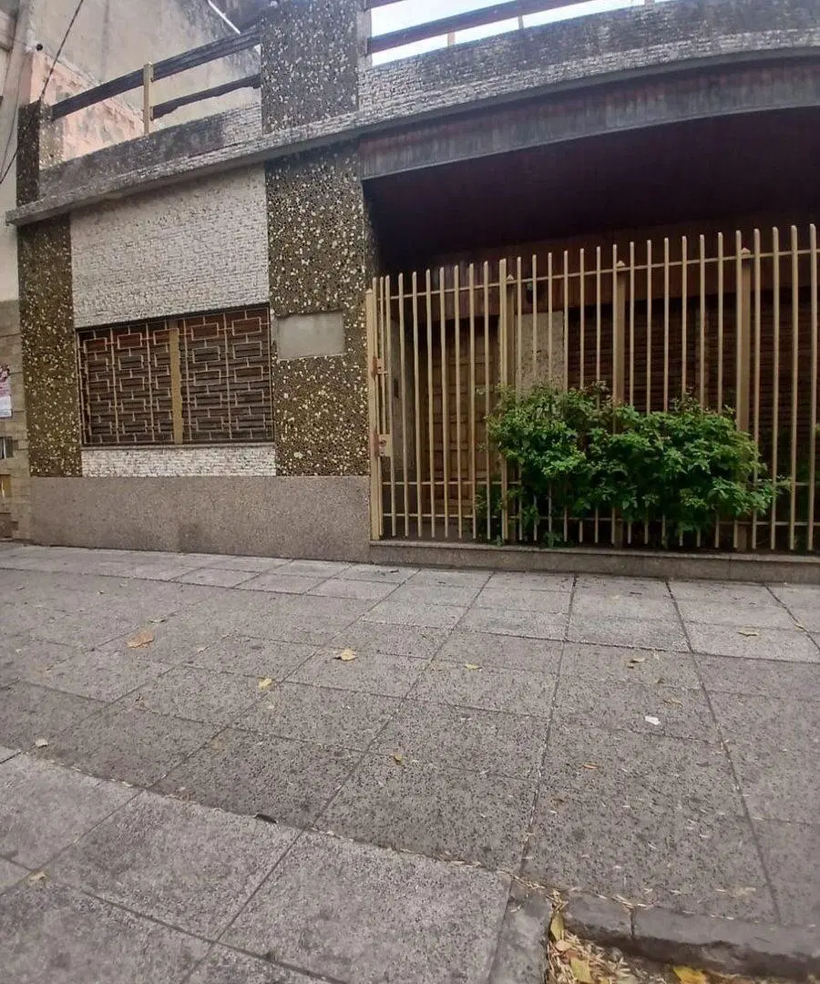 VENTA CASA 3 AMBIENTES CON LOCAL VILLA LUGANO 2