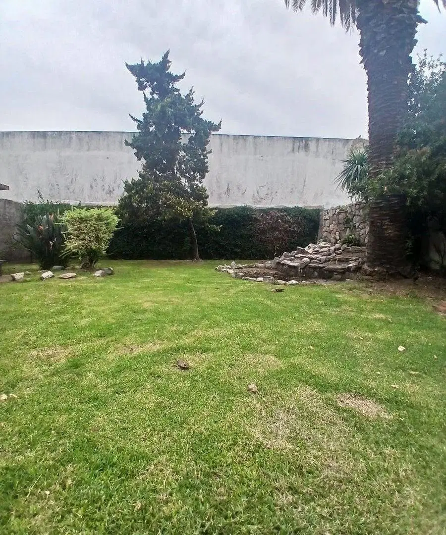 VENTA CASA 3 AMBIENTES CON LOCAL VILLA LUGANO 5