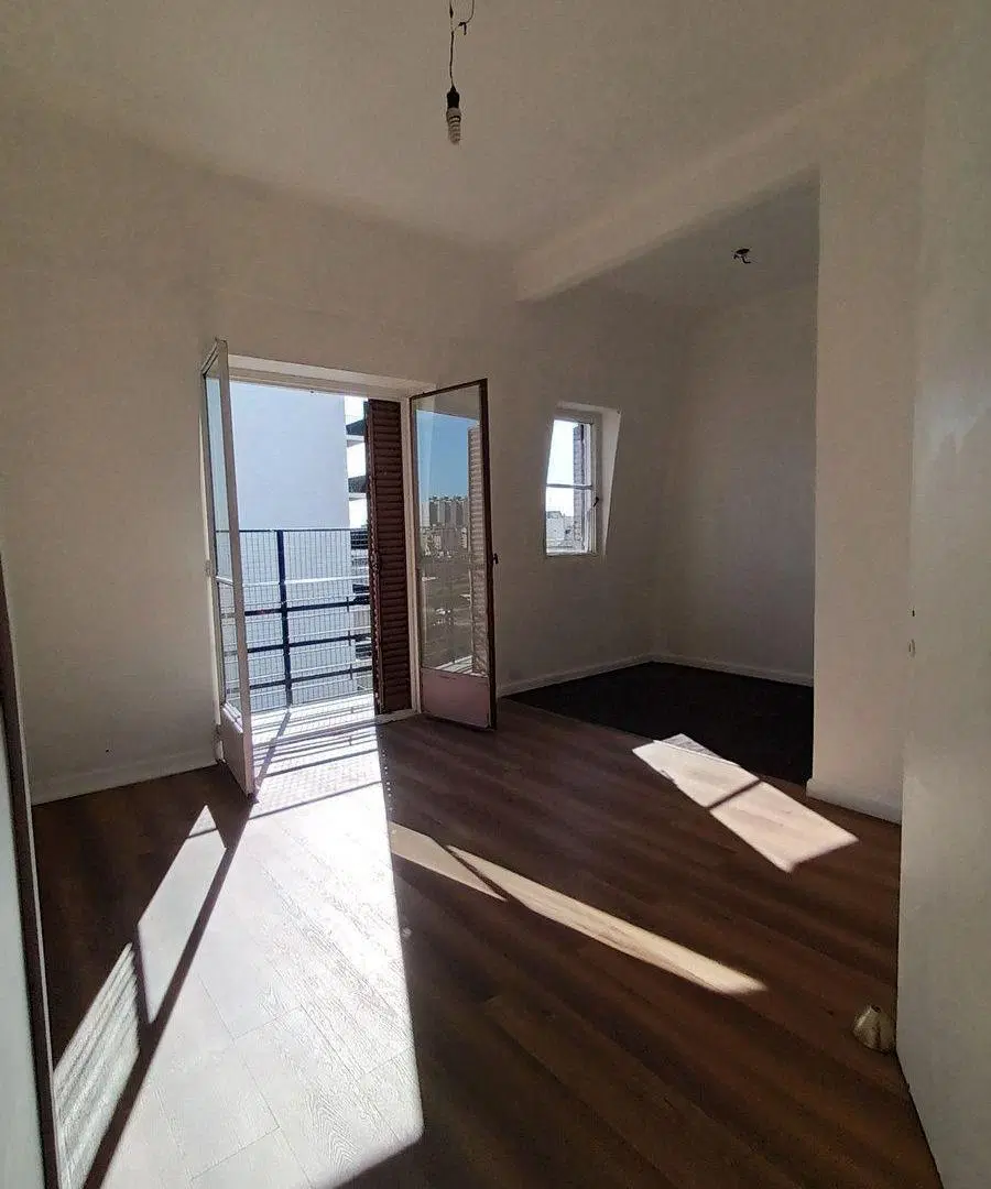 Venta Departamento San Cristobal. 2 Amb y Medio. 5