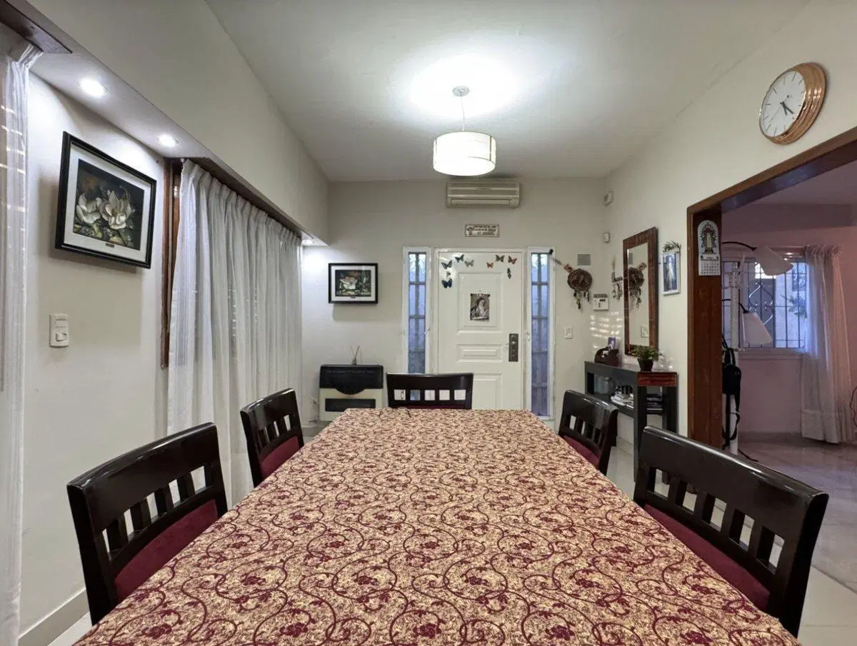 Excelente casa de 5 ambientes 5