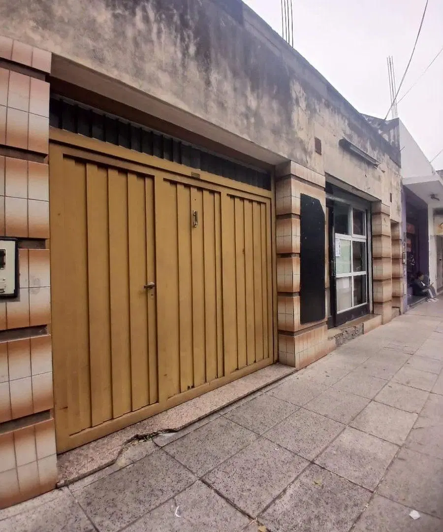 VENTA CASA 3 AMBIENTES CON LOCAL VILLA LUGANO 5