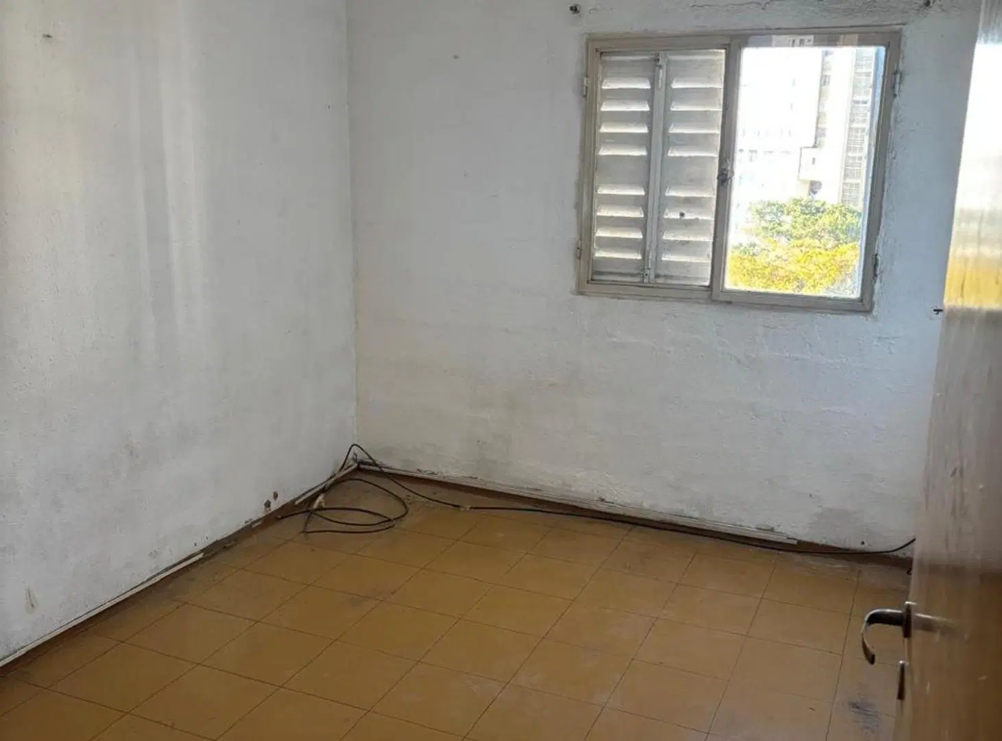 Departamento 5 ambientes en el Barrio Piedrabuena 2