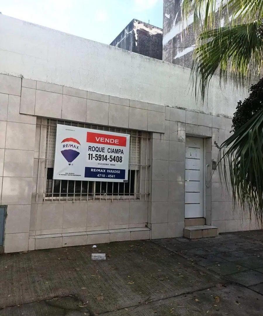 VENTA CASA A REFACCIONAR O DEMOLER V. LUGANO 2