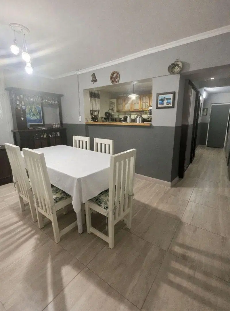 DEPTO 5 AMBIENTES EN VENTA,BARRIO PIEDRABUENA 5