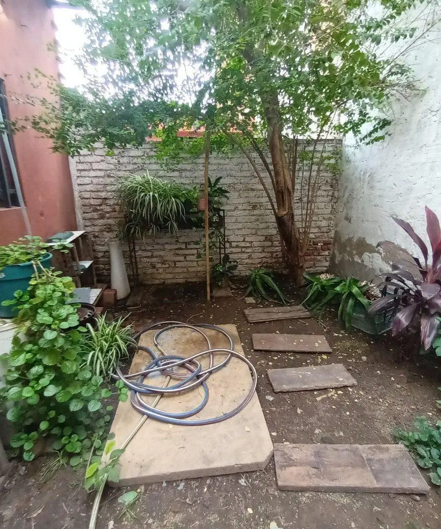Venta Villa Celina, casa en lote propio. 5