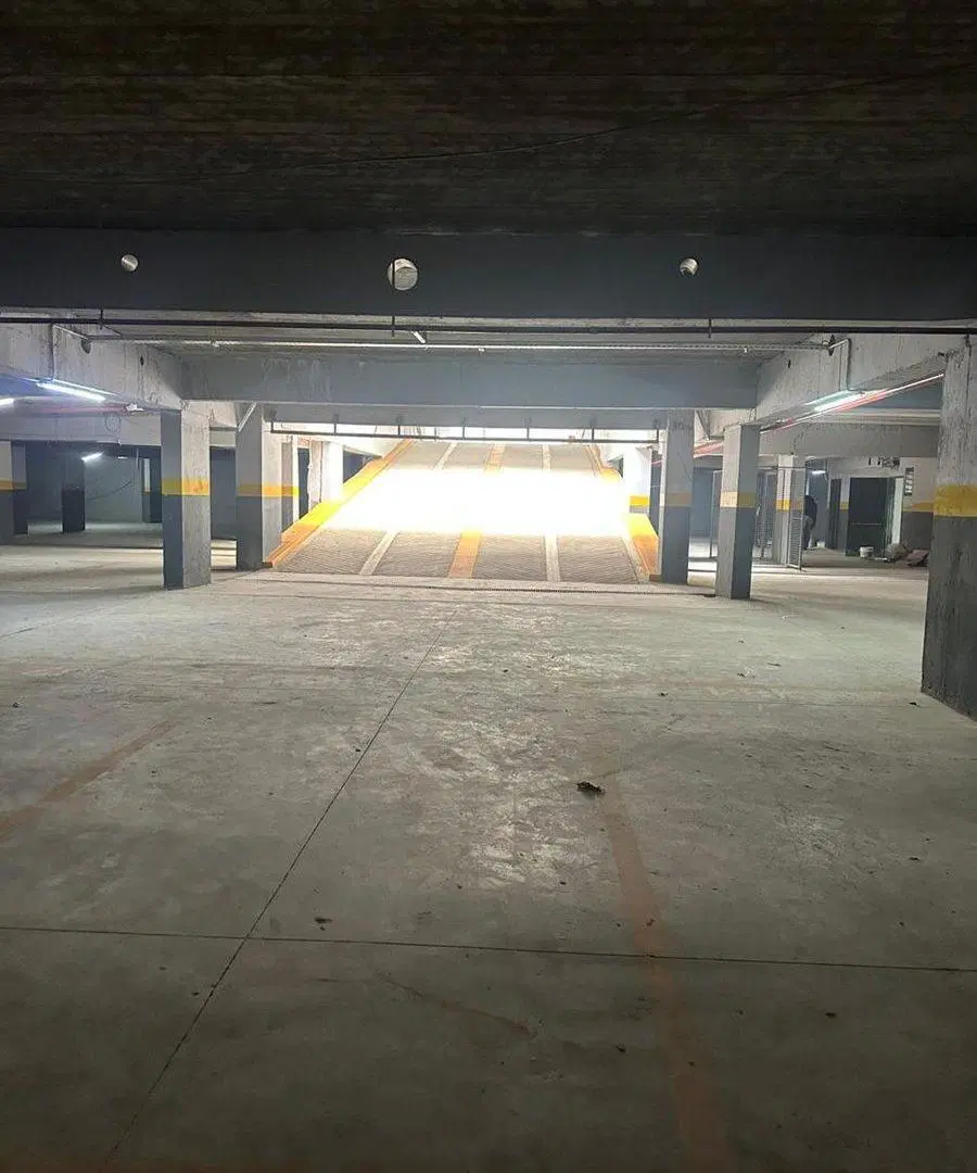 Cocheras a estrenar Canning Center 3