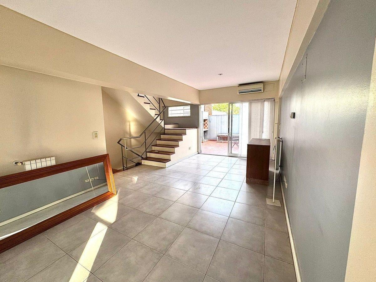 Triplex 4 ambientes, Villa Devoto