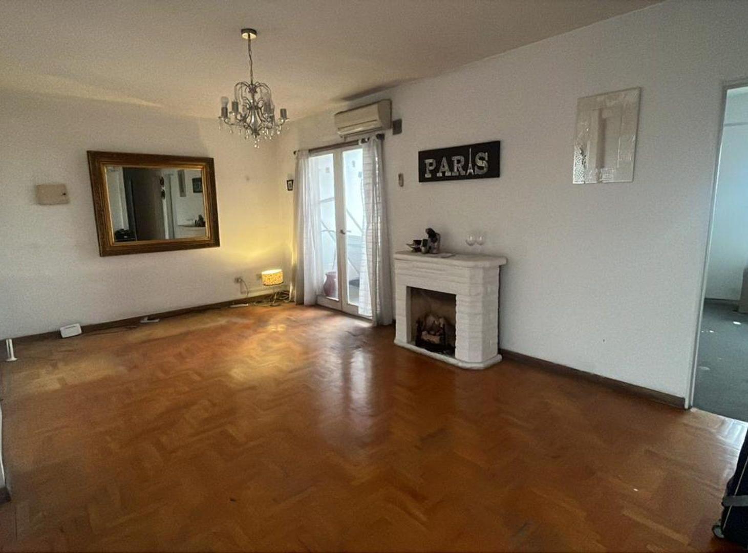 Foto de VENTA DEPARTAMENTO 4 AMBIENTES B°SAMORE V. LUGANO, imagen 2