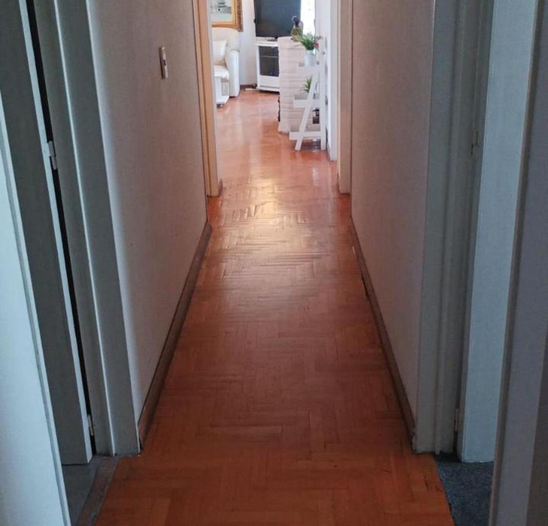 Foto de VENTA DEPARTAMENTO 4 AMBIENTES B°SAMORE V. LUGANO, imagen 3