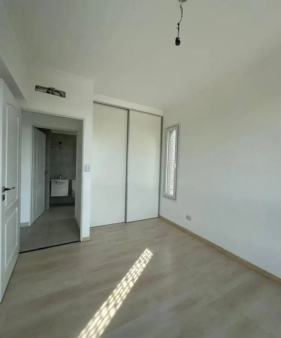 DEPARTAMENTO DOS AMBIENTES CON BALCON 2