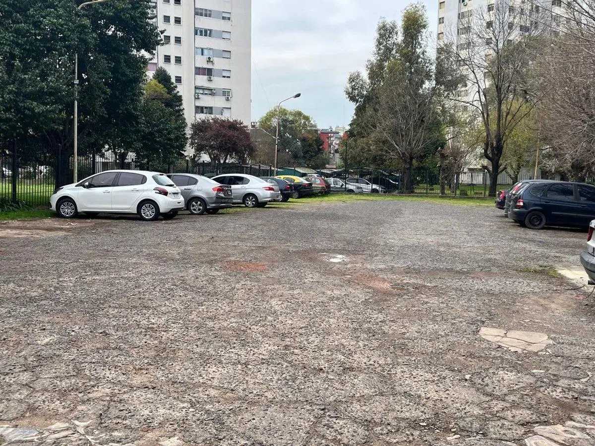 Departamento 4 ambientes con cochera, Villa Celina 4