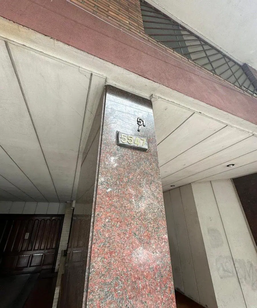 COCHERA TECHADA EN EDIFICO - VILLA LUGANO 5