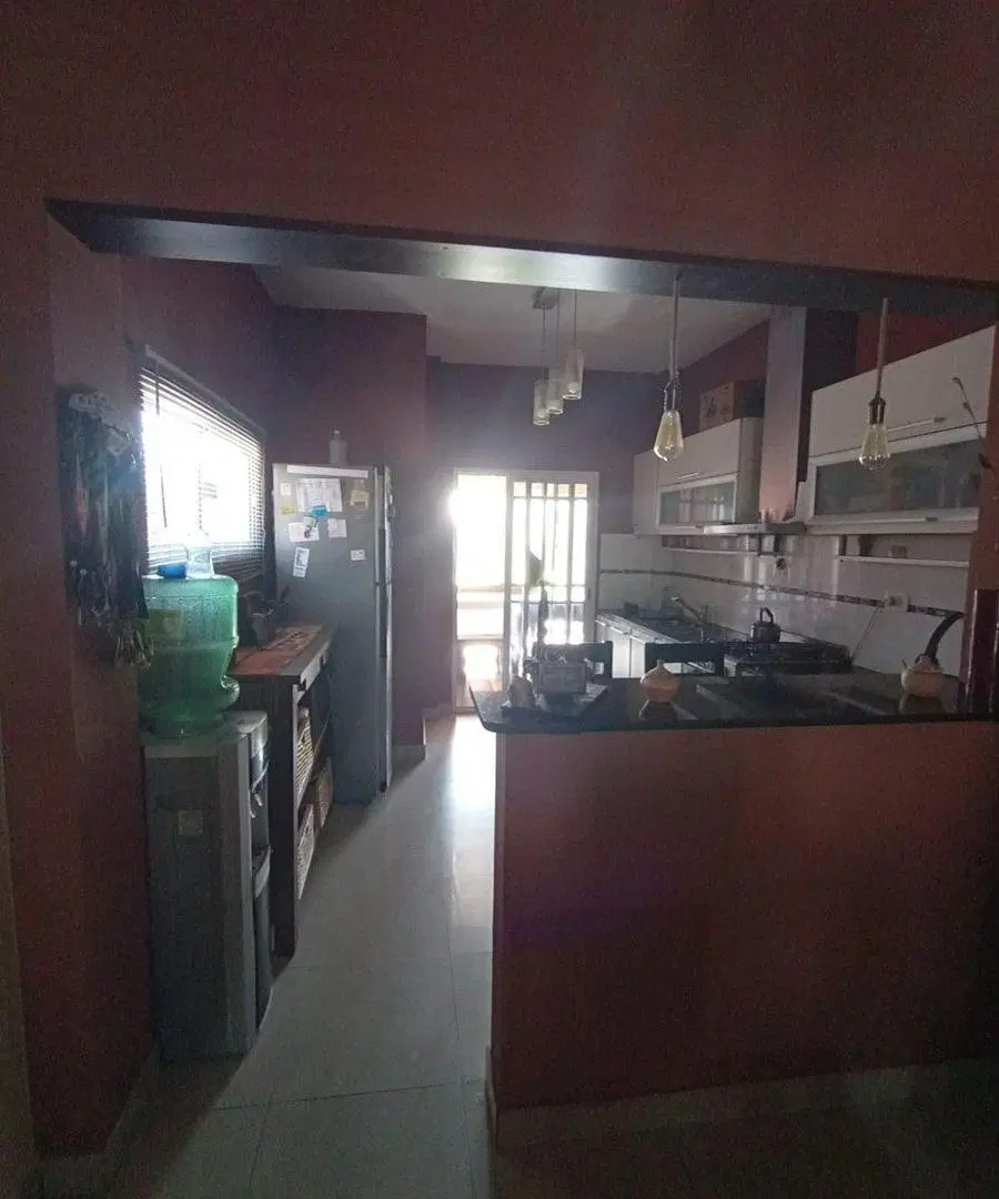 CASA EN VENTA 3 AMBIENTES V.MADERO 2