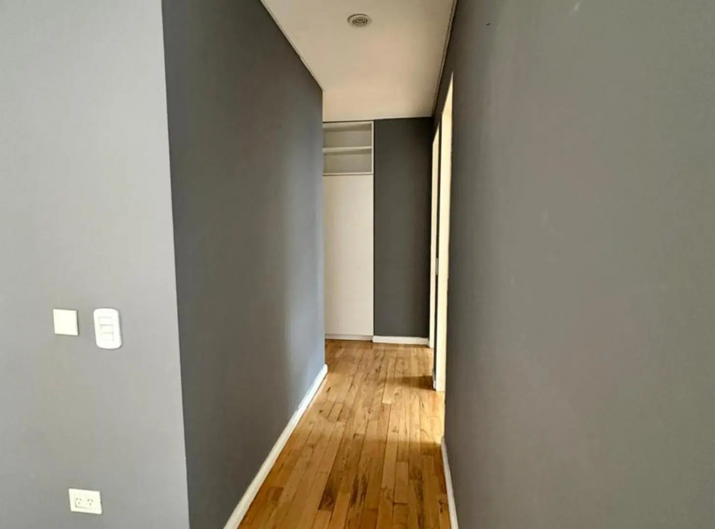 ALQUILER DE DEPARTAMENTO DE 4 AMBIENTES CON PATIO 2