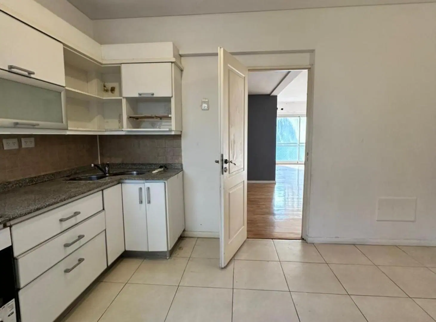 ALQUILER DE DEPARTAMENTO DE 4 AMBIENTES CON PATIO 8
