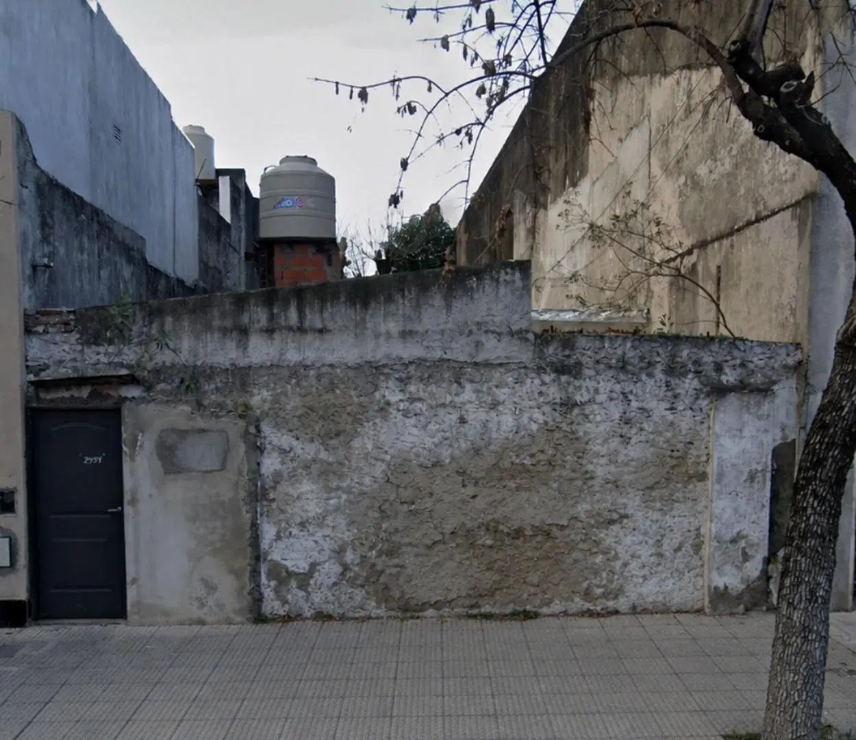 VENTA TERRENO/LOTE/CASA A REFACCIONAR/ZONA FABRIL 3