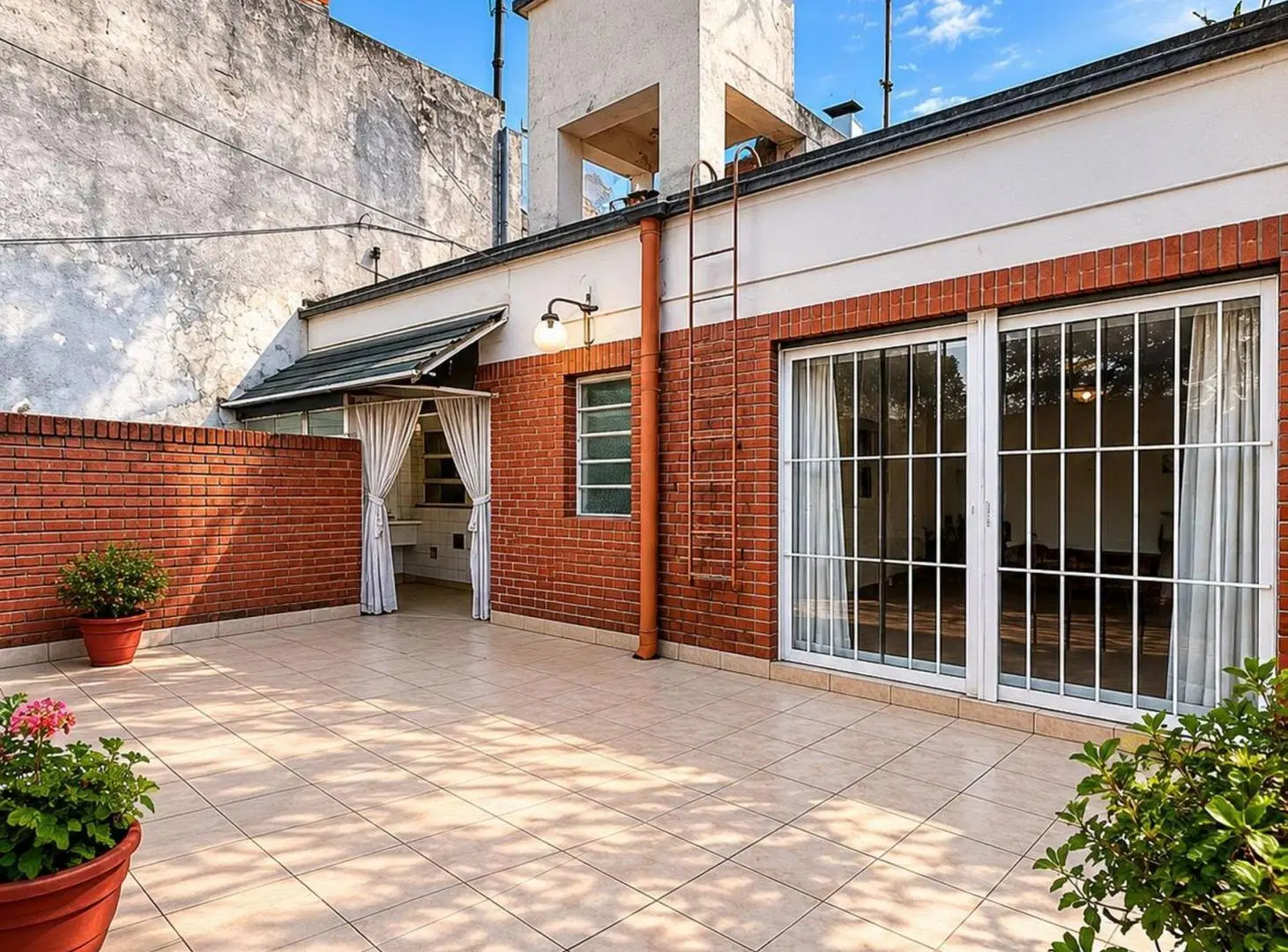 Venta Ph 3 ambientes con Patio y Terrazas 5