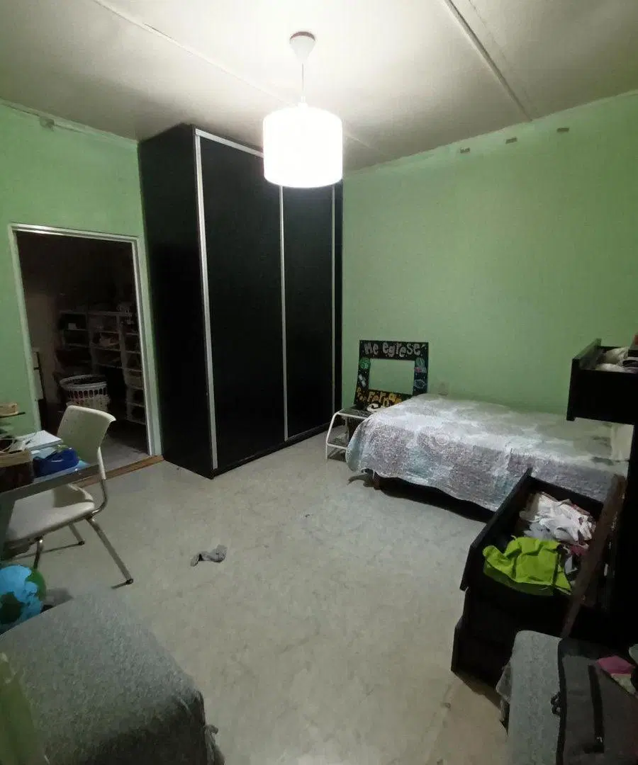 VENTA CASA A REFACCIONAR O DEMOLER V. LUGANO 8