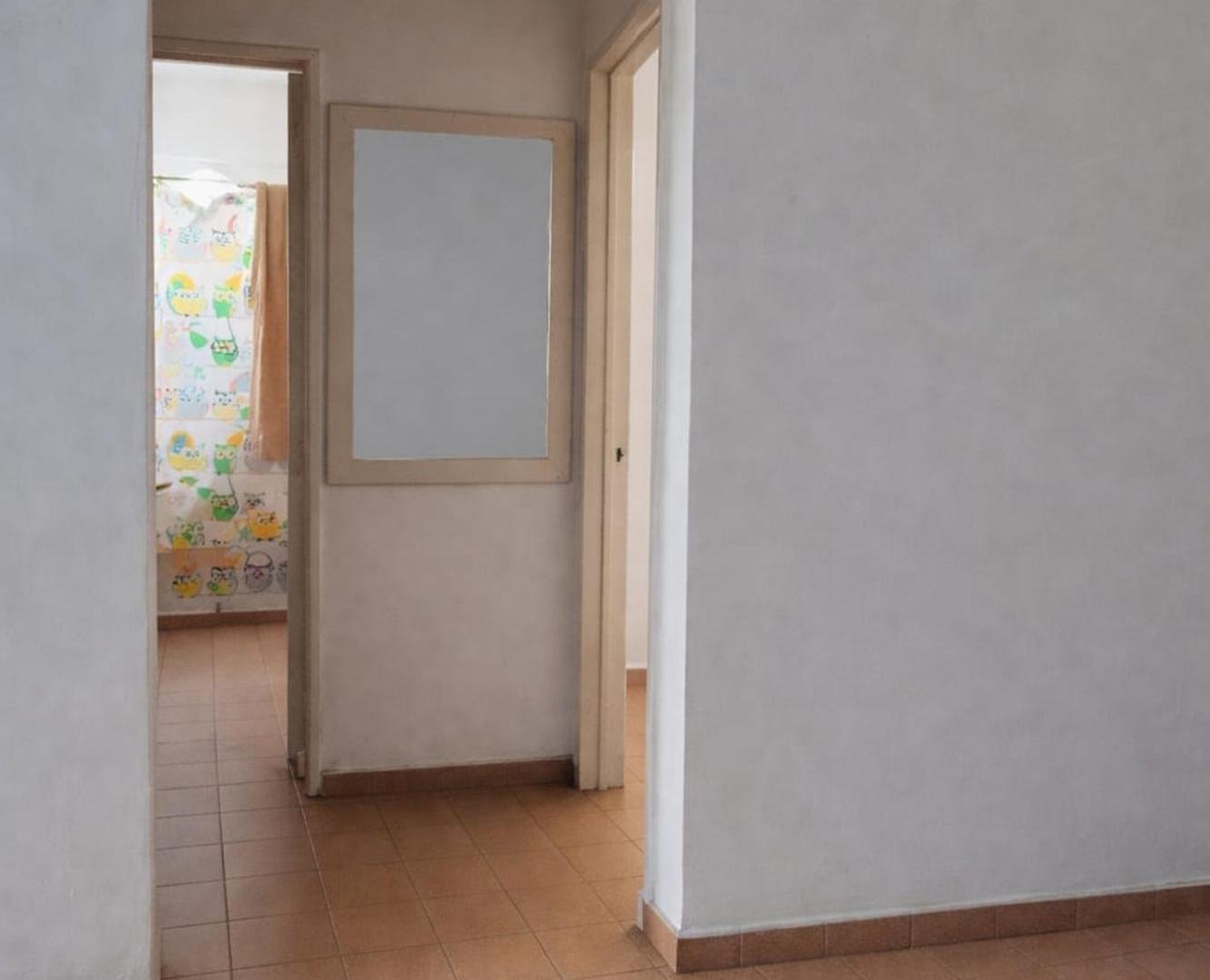Foto de DEPARTAMENTO 2 AMBIENTES EN VENTA EN FLORESTA, imagen 1