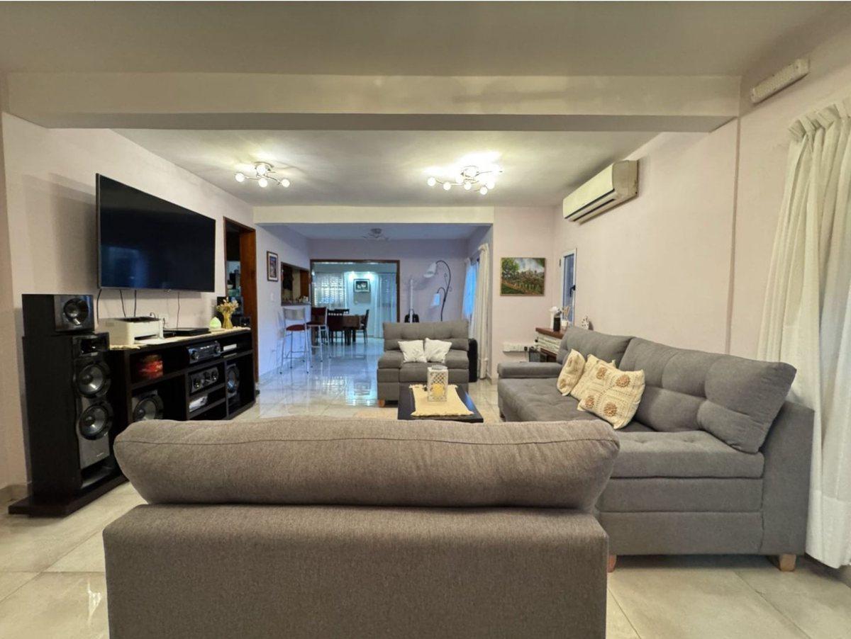 Foto de Excelente casa de 5 ambientes, imagen 4