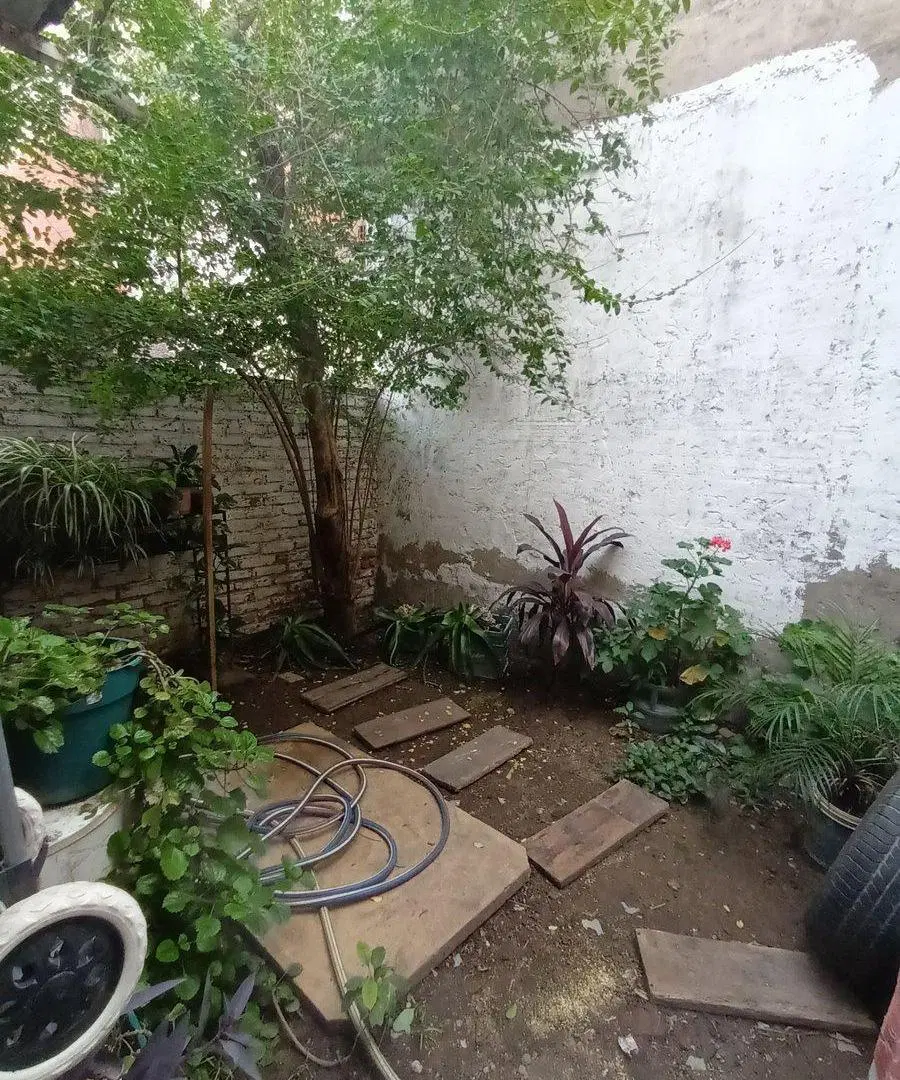 Venta Villa Celina, casa en lote propio. 3