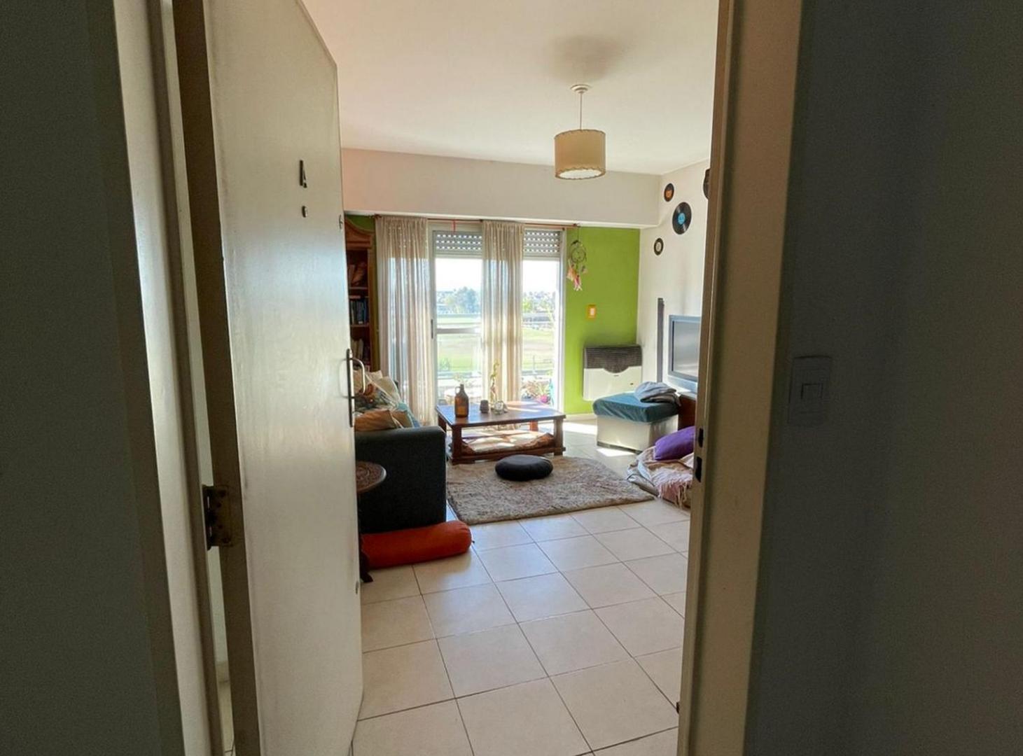 Foto de VENTA DEPARTAMENTO 3AMB PARQUE AVELLANEDA, imagen 2
