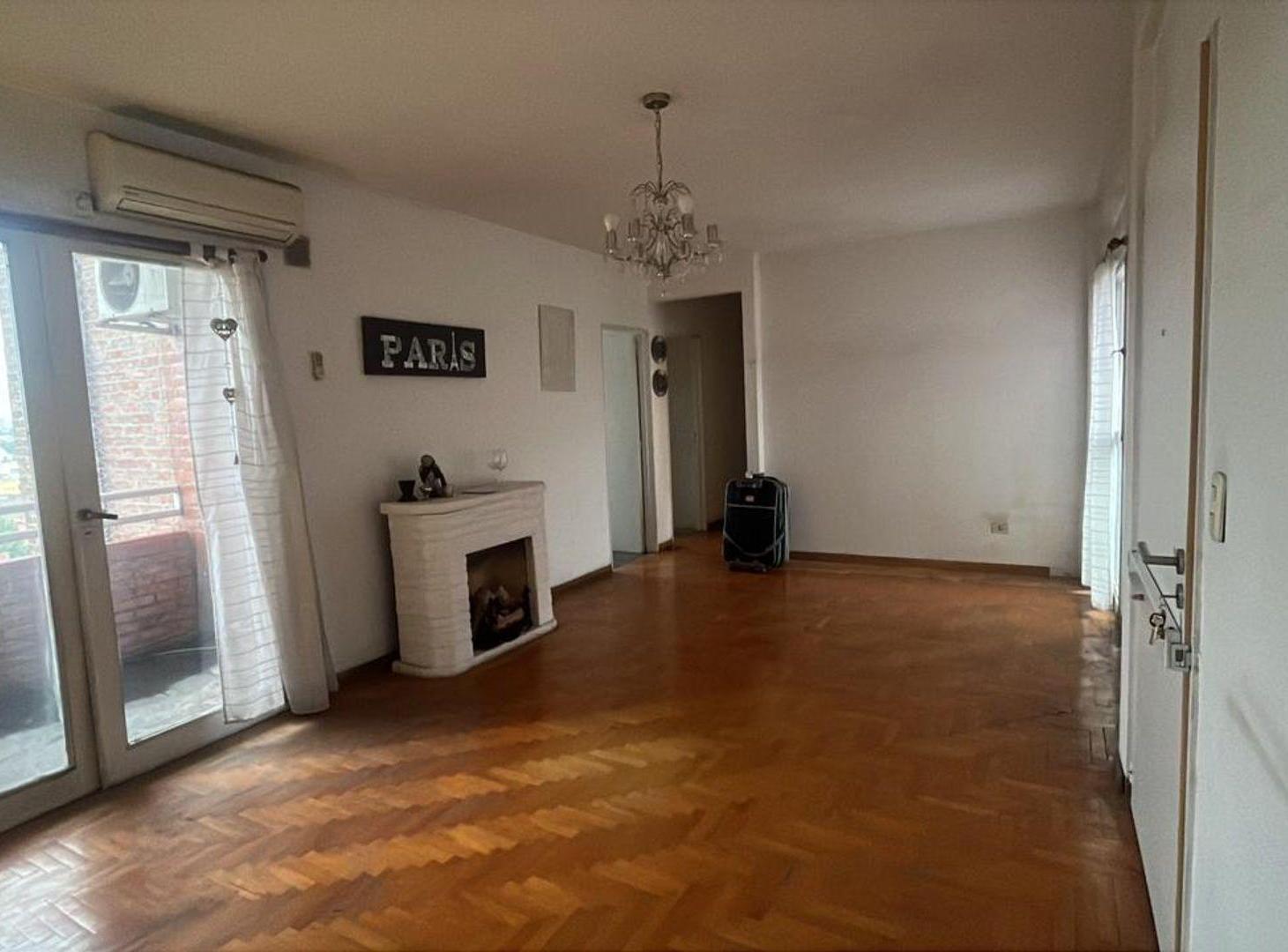Foto de VENTA DEPARTAMENTO 4 AMBIENTES B°SAMORE V. LUGANO, imagen 1
