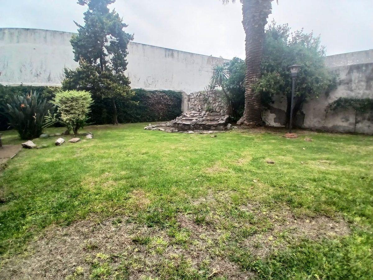 Foto de VENTA CASA 3 AMBIENTES CON LOCAL VILLA LUGANO, imagen 3