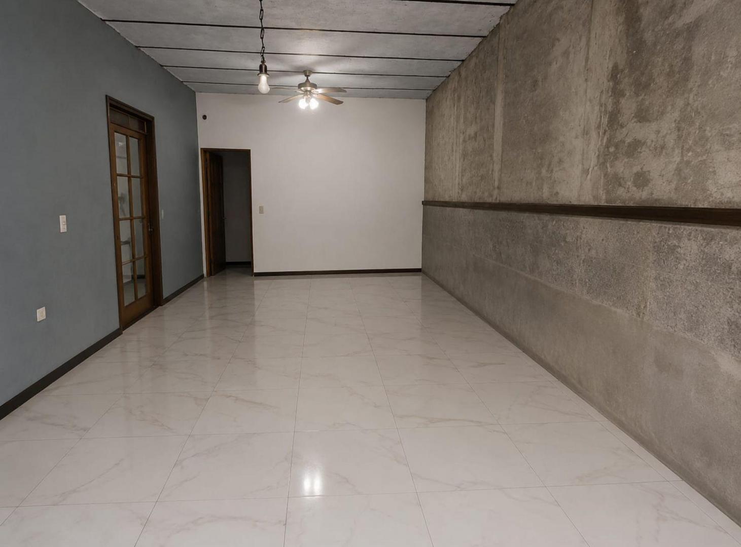 Foto de VENTA CASA A REFACCIONAR/TERRENO/LOTE ZONA FABRIL, imagen 2