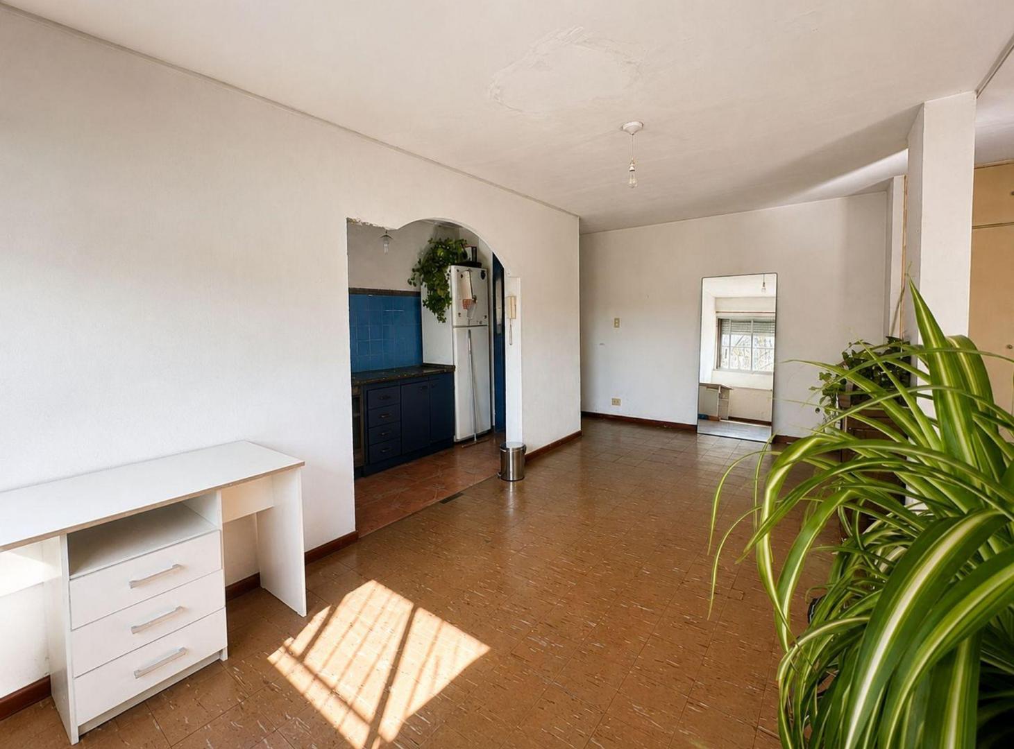 Foto de DEPARTAMENTO 4 AMBIENTES EN VENTA, LUGANO 1 Y 2, imagen 2