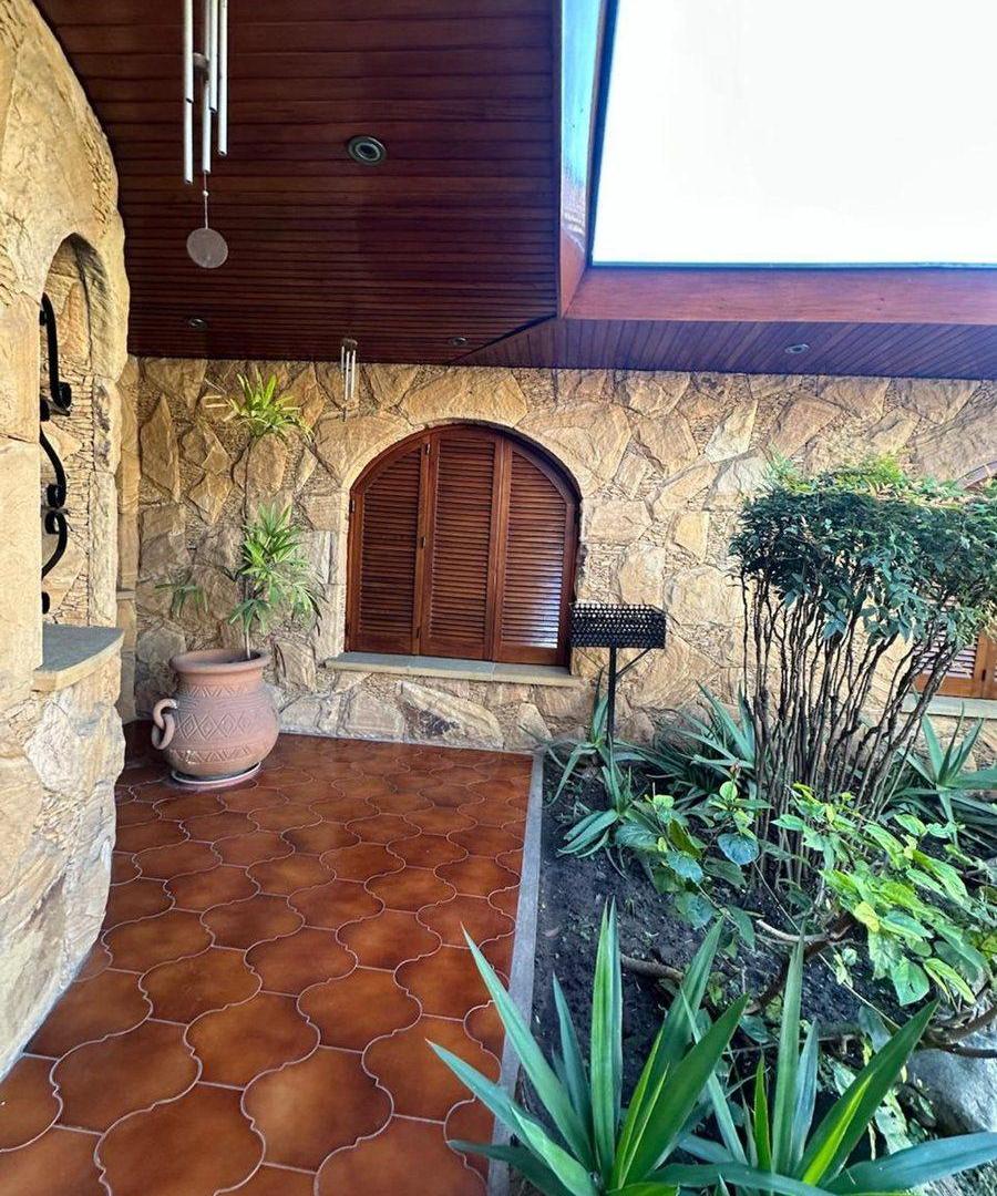 Foto de Casa 5 ambientes en zona comercial Villa Lugano, imagen 3