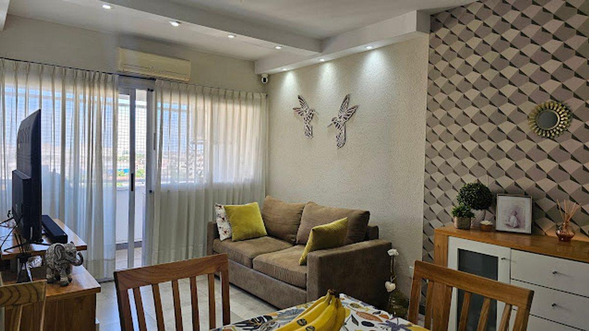Foto de Departamento 4 ambientes con cochera, Villa Celina, imagen 2
