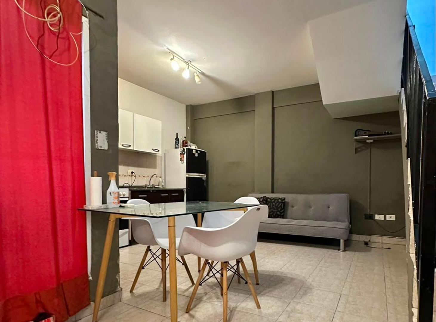 Foto de PH 2 AMBIENTES EN VENTA ,VILLA LUGANO, imagen 3