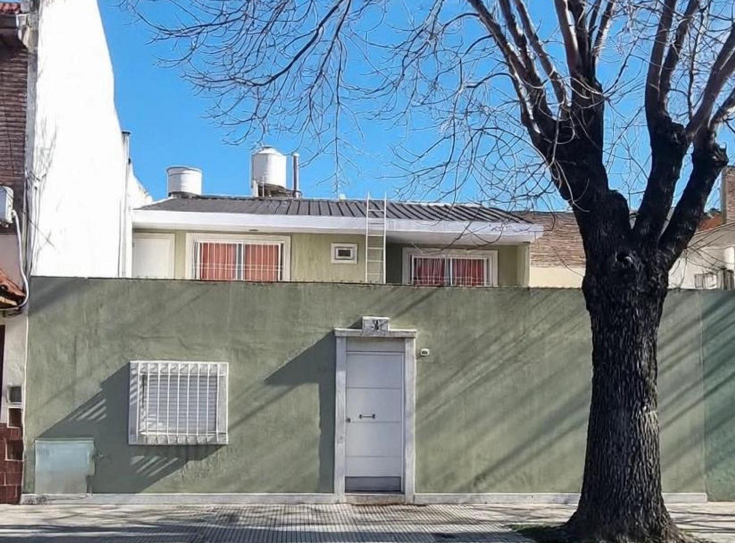 Foto de PH TIPO CASA 4 AMB CON PATIO, VILLA LUGANO, imagen 1